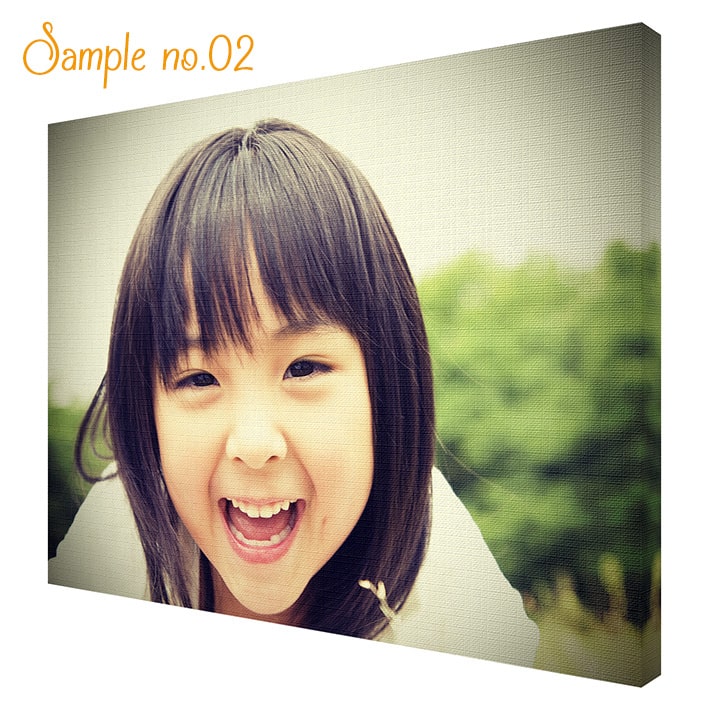 笑顔の少女の写真ファブリックボード